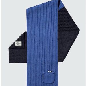 Anya Hindmarch Uniqlo collab blue touch of wool heattech knitted stole scarf NWT